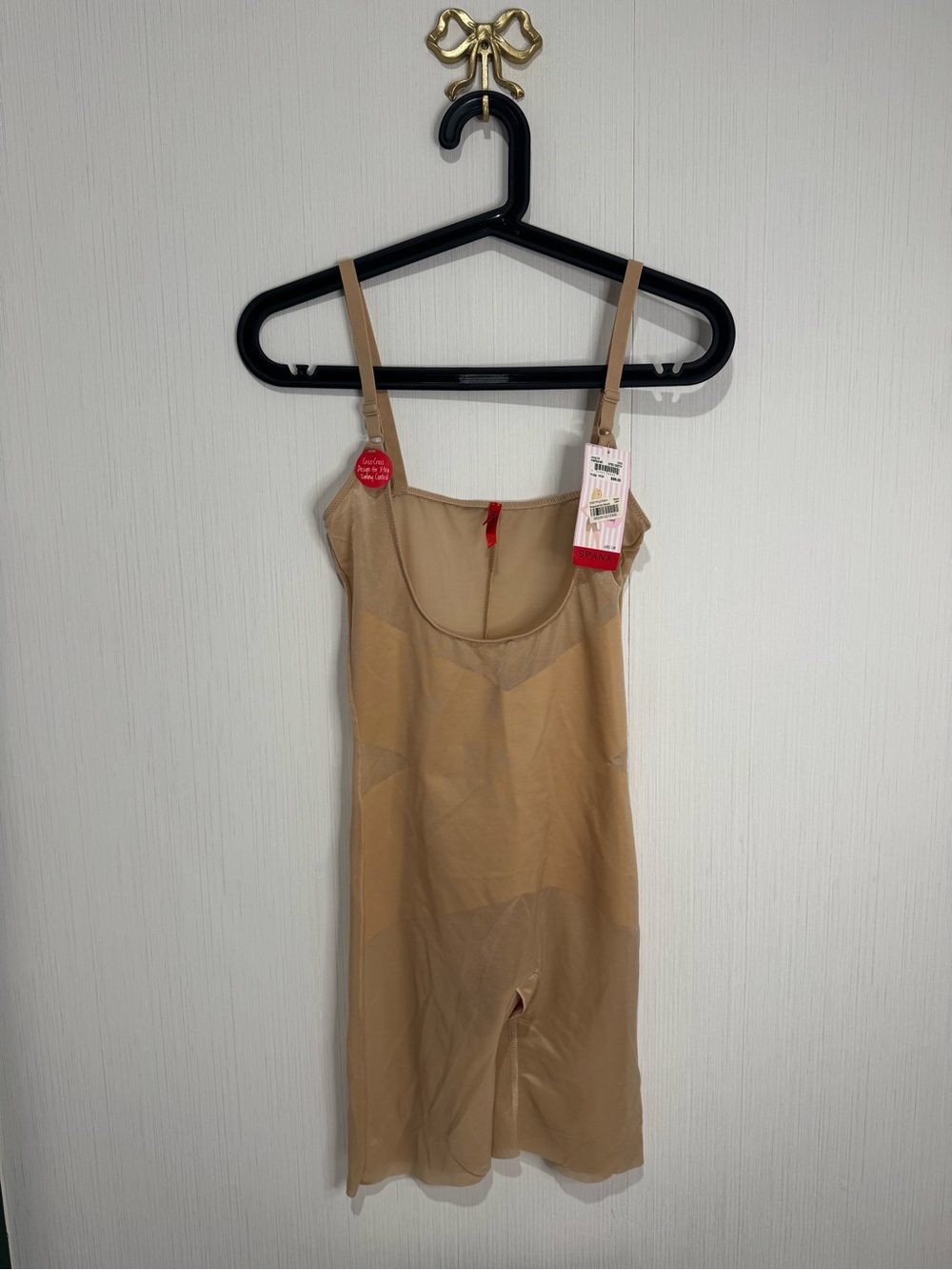 NWT SPANX Open Bust Mid Thigh Shaper. Natural. Medium.